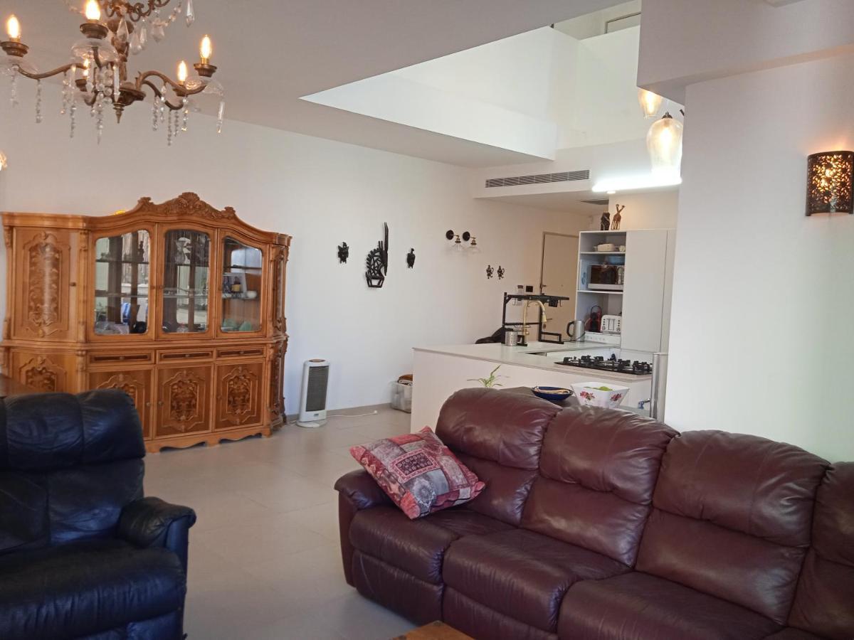 Apartment Jaffa Getaway Sea Front, Luxury Duplex, Port & Old 2m Walk Tel Aviv