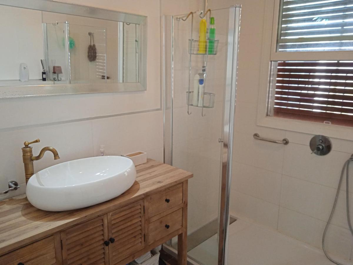 Apartment Jaffa Getaway Sea Front, Luxury Duplex, Port & Old 2m Walk