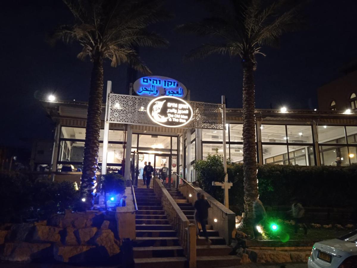 Jaffa Getaway Sea Front, Luxury Duplex, Port & Old 2m Walk Apartment