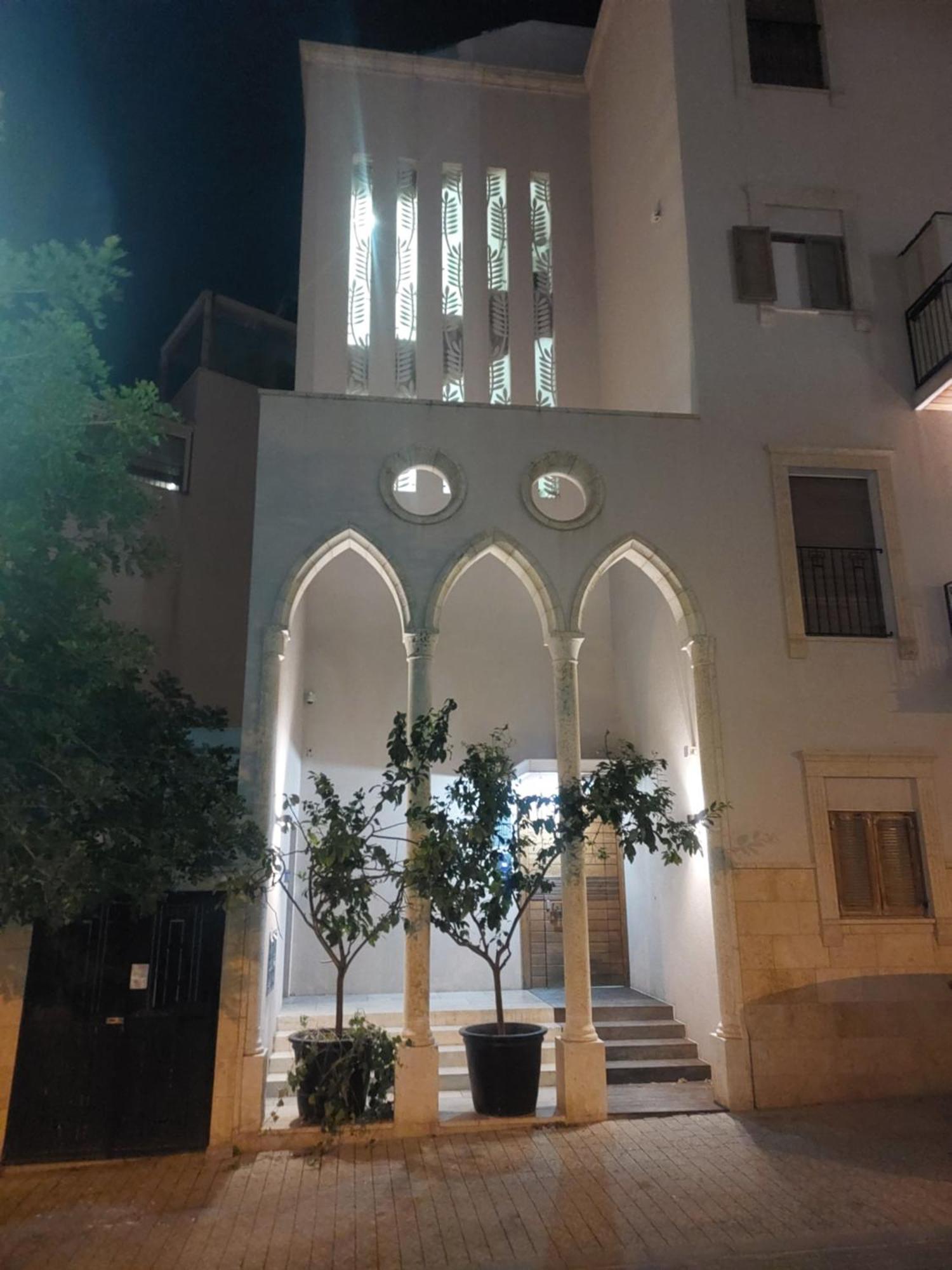 Jaffa Getaway Sea Front, Luxury Duplex, Port & Old 2m Walk Apartment *